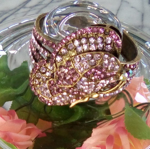 Butterfly watch - Picture 2 of 7